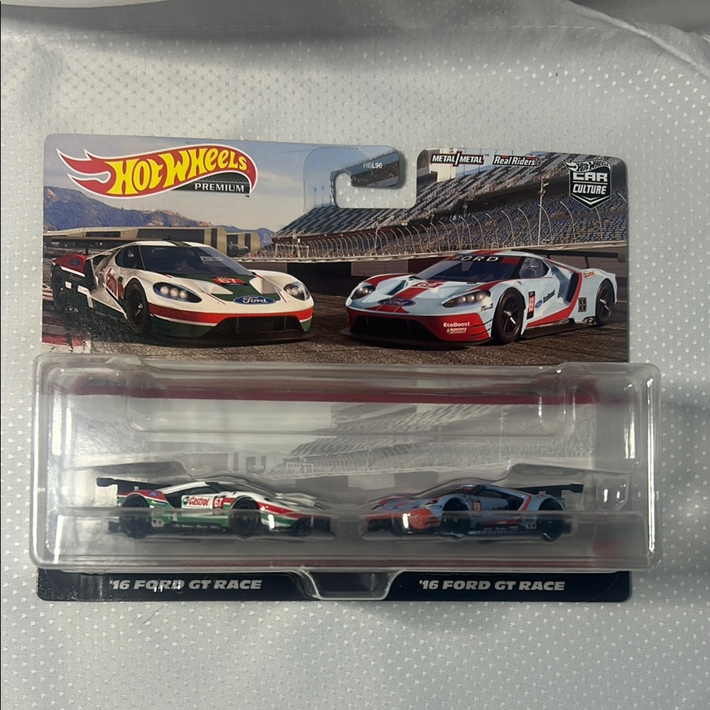 Hot Wheels Car Culture ‘16 Ford GT Race  Cars Die-Cast Premium Collection 2023
